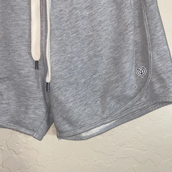 Year of Ours sweat shorts - Picture 2 of 7